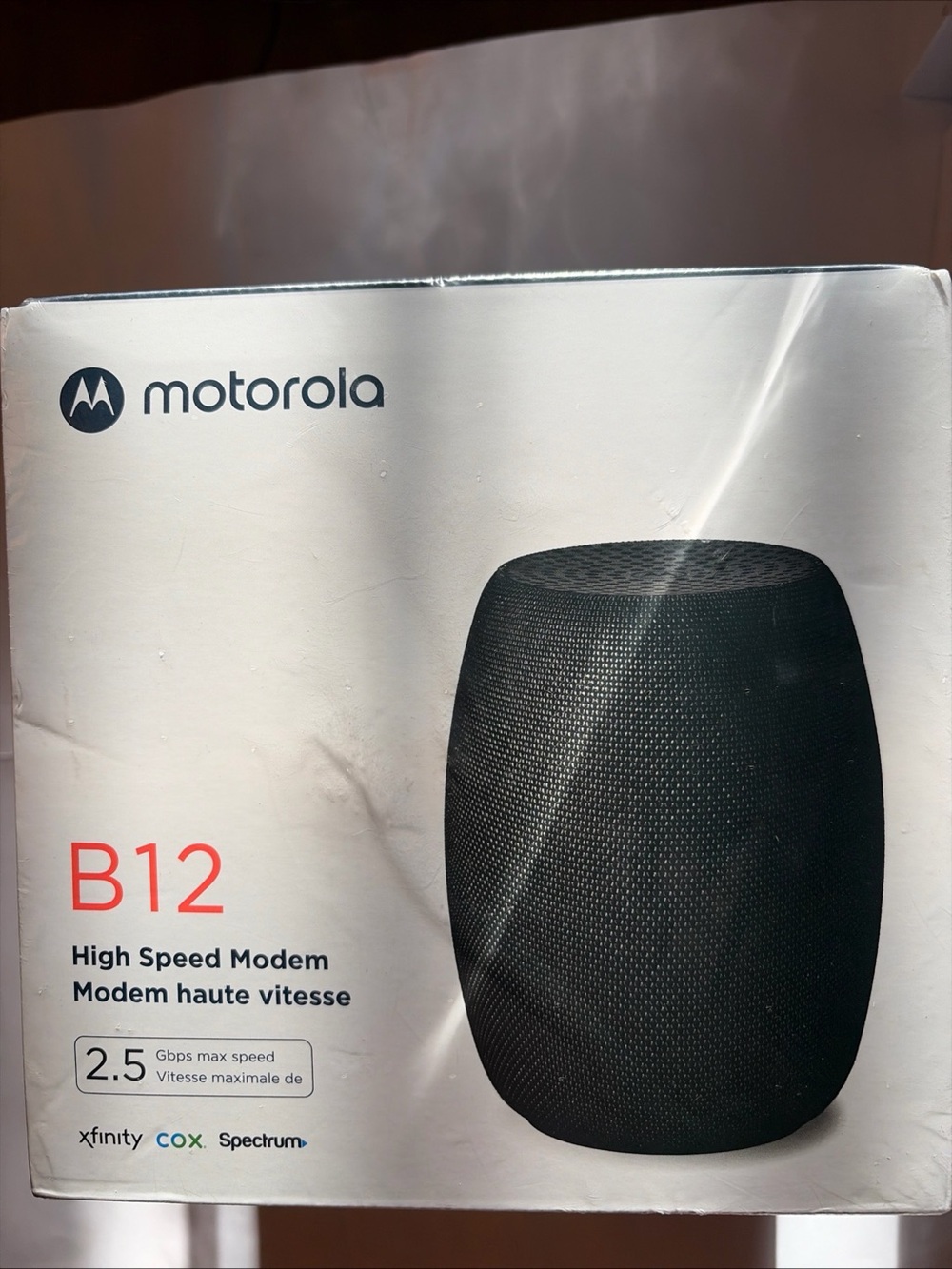Motorola B12 DOCSIS 3.1 Multi-Gig Cable Modem Pairs with Any WiFi Router